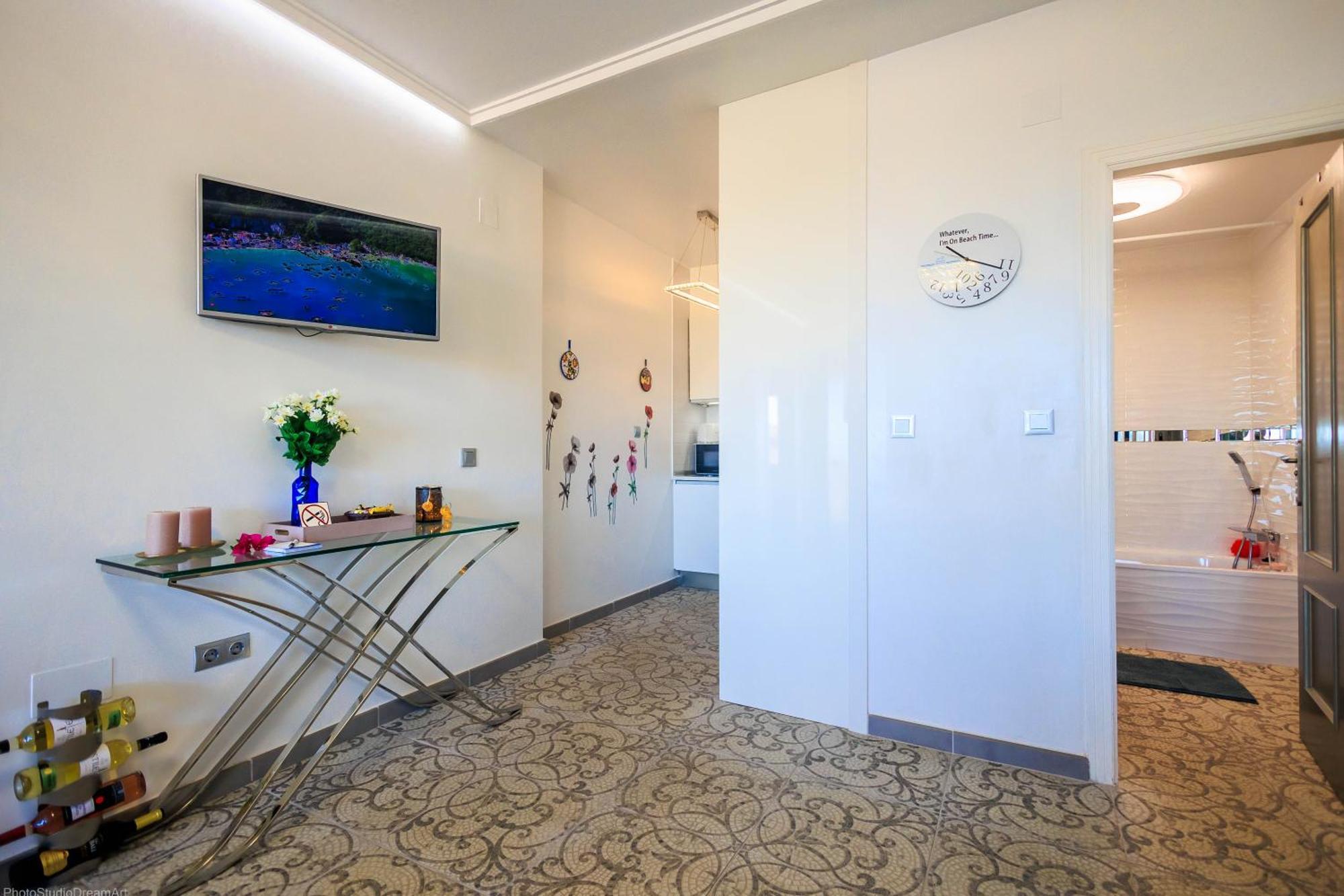 Blue Heaven Apartment *
