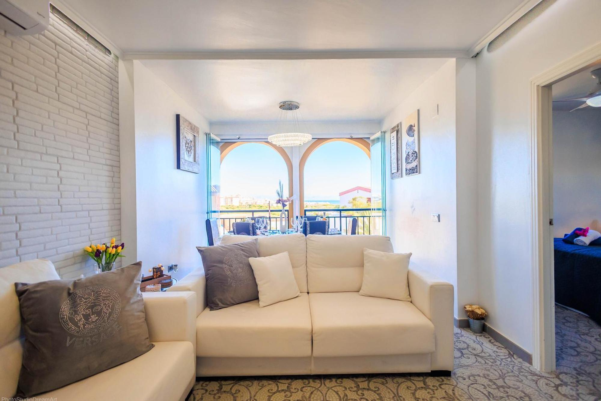 Blue Heaven Apartment *